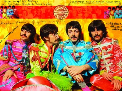 The Beatles con trajes